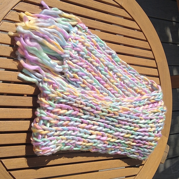 Multi-color scarf - Picture 2 of 4